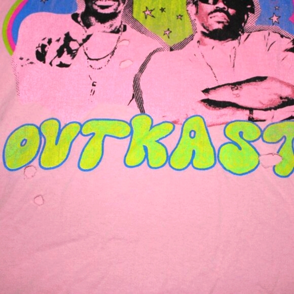 OutKast Thrashed Distressed Graphic Tee - Size S - Picture 6 of 12